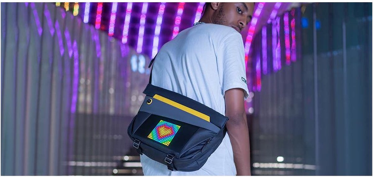 Divoom® - Pixel SlingBag-V - LED Animatie Scherm - Inclusief App - Zwart